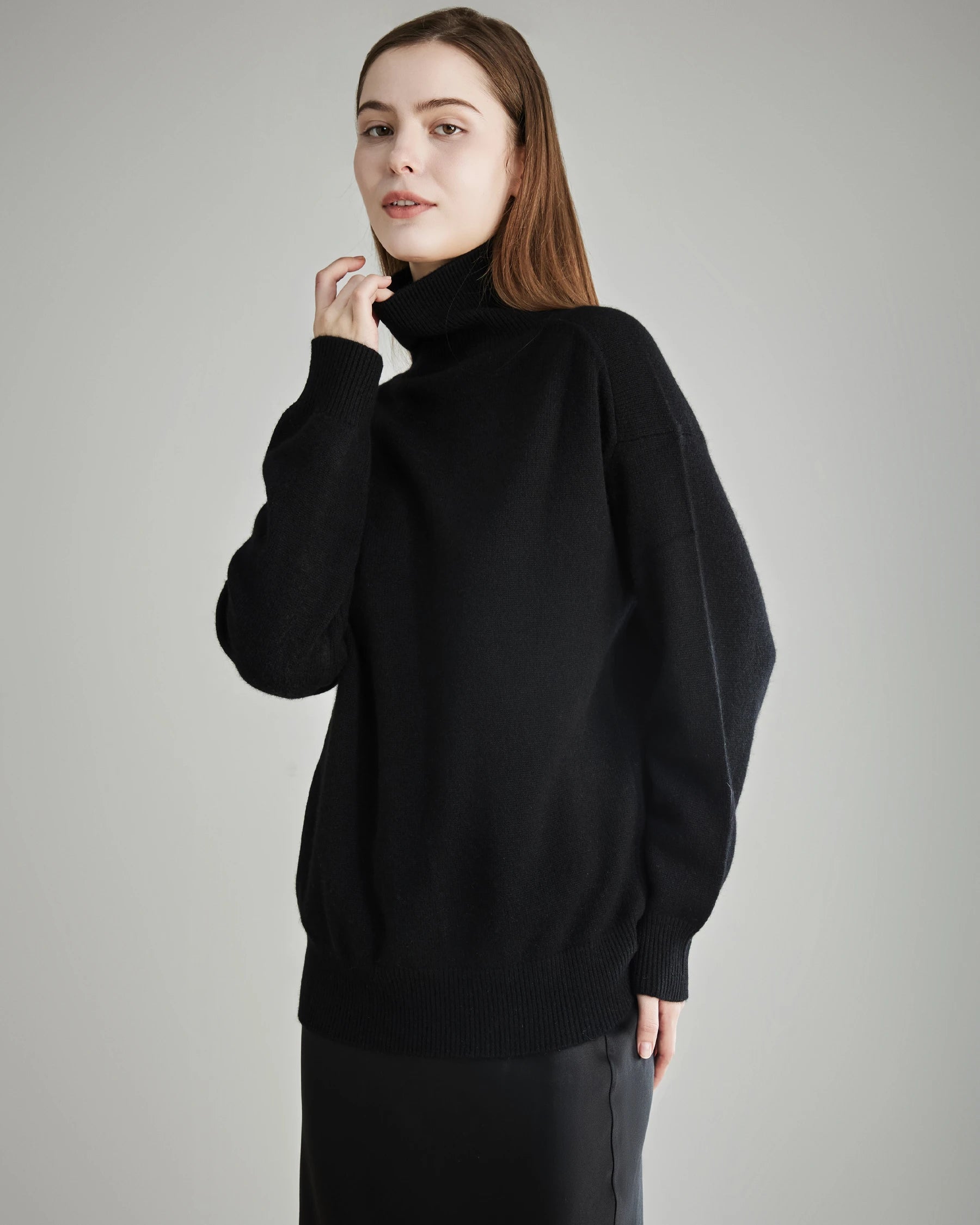 Women's Oversized Turtleneck Cashmere Sweater