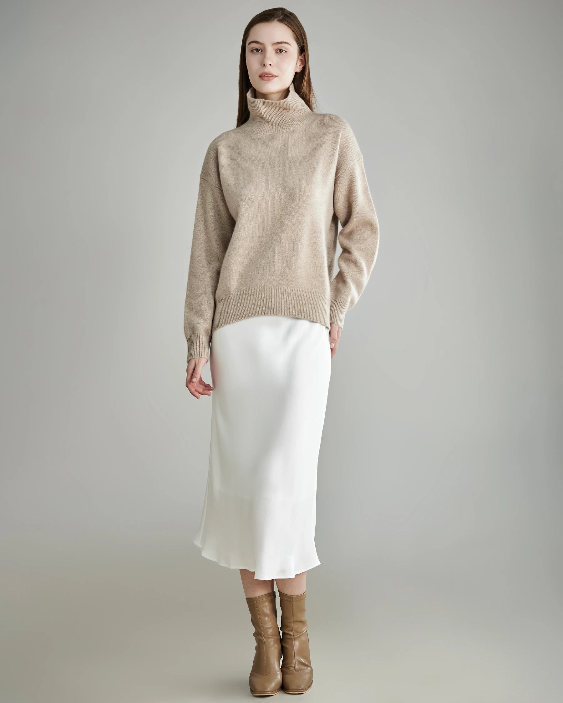 Women's Oversized Turtleneck Cashmere Sweater
